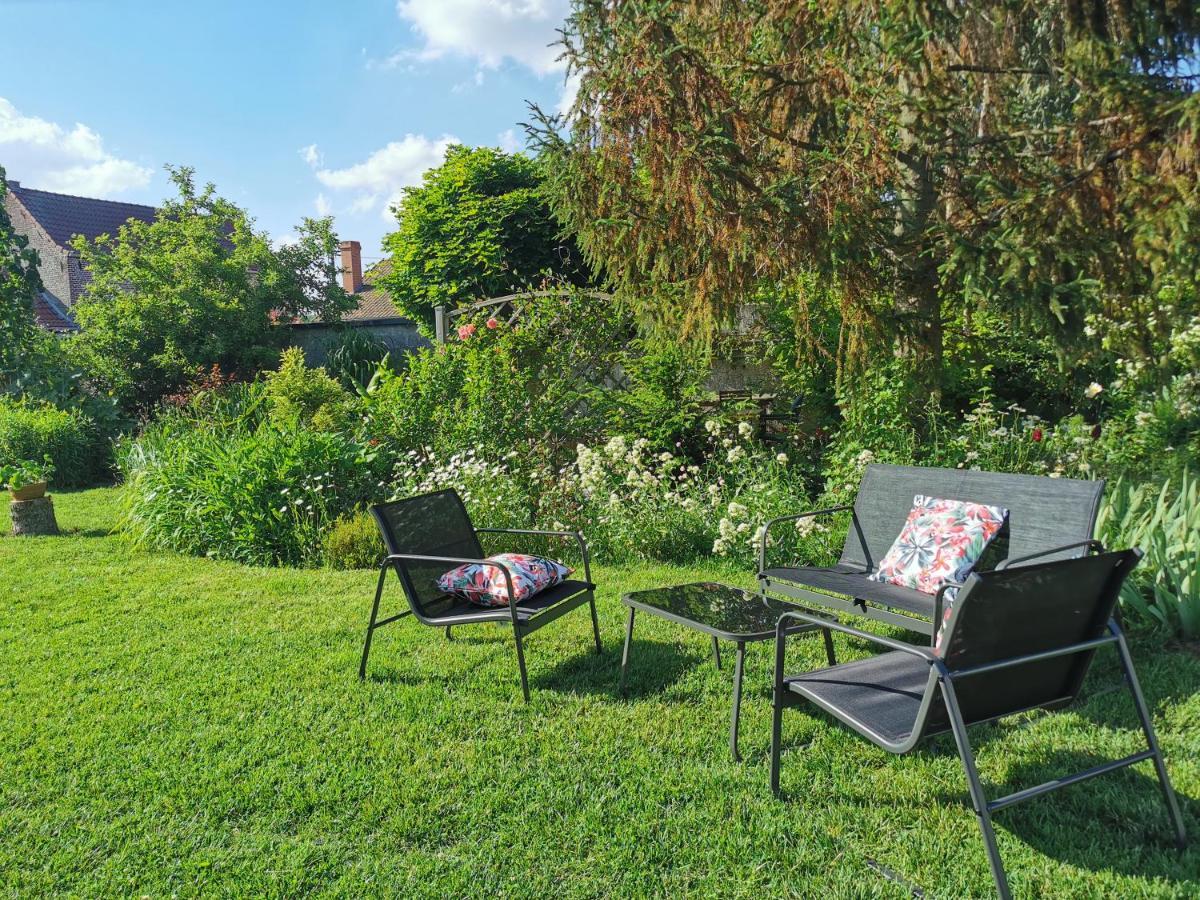 Bed and Breakfast La Coticia Coutiches Экстерьер фото